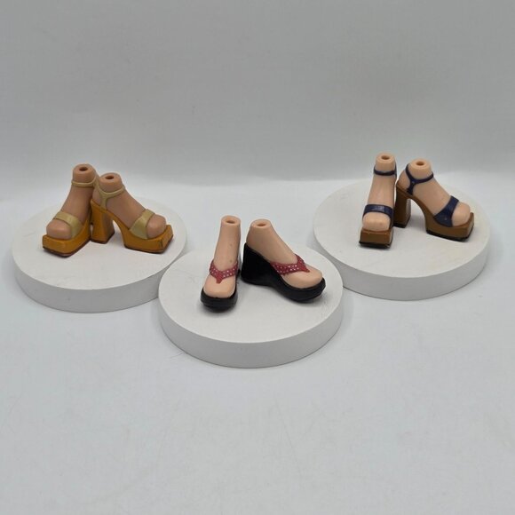 Bratz Doll Shoe Set: Style It Jade Red Meygan Navy Brown Cloe Orange Chunky Heel - Picture 1 of 5